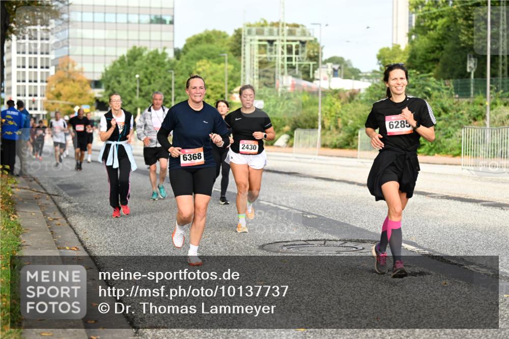 06.09.2026 - CURREX Alsterlauf Dr. Thomas Lammeyer http://msf.ph/oto/10137737 06.09.2026 10:03:36 Laufen 6368, 2430, 6285 meine-sportfotos.de