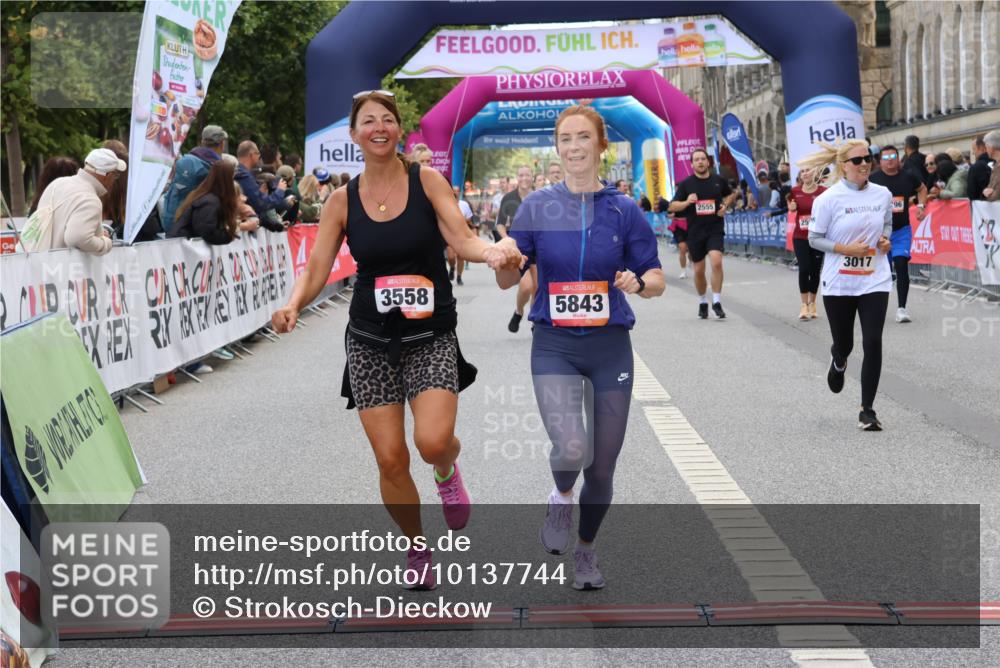 06.09.2026 - CURREX Alsterlauf Strokosch-Dieckow http://msf.ph/oto/10137744 06.09.2026 10:13:50 Ziel 2941, 3017, 3558, 3796, 4184, 4416, 5843, 5938, 6095, 6096, 6429, 8040 meine-sportfotos.de