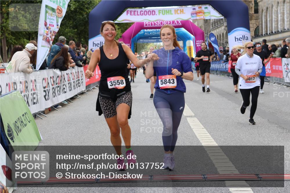 06.09.2026 - CURREX Alsterlauf Strokosch-Dieckow http://msf.ph/oto/10137752 06.09.2026 10:13:50 Ziel 2941, 3017, 3558, 3796, 4184, 4416, 5843, 5938, 6095, 6096, 6429, 8040 meine-sportfotos.de
