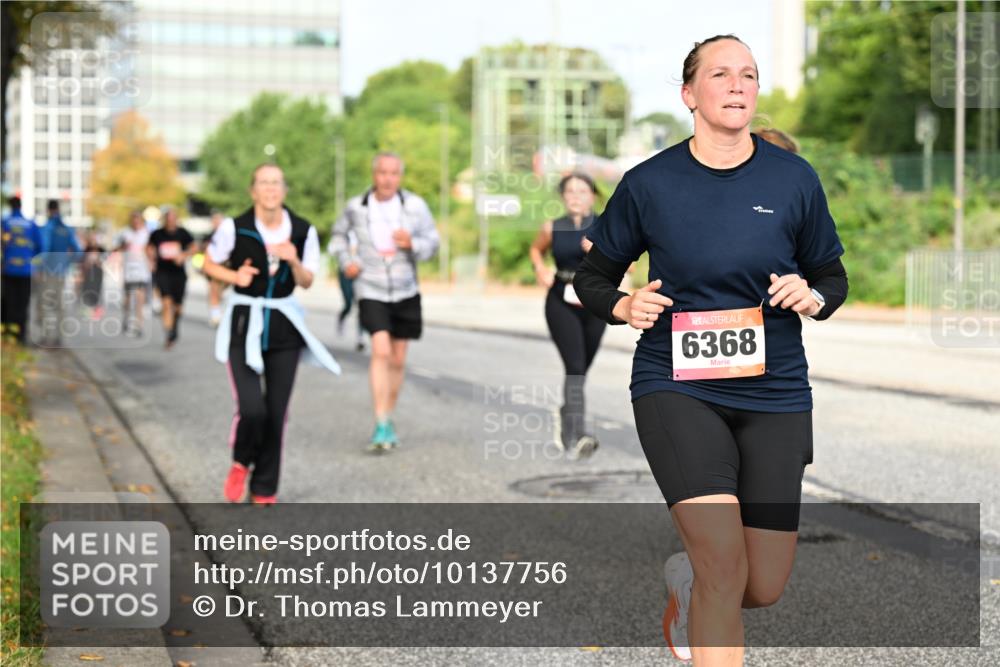 06.09.2026 - CURREX Alsterlauf Dr. Thomas Lammeyer http://msf.ph/oto/10137756 06.09.2026 10:03:38 Laufen 6368 meine-sportfotos.de