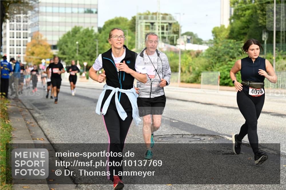 06.09.2026 - CURREX Alsterlauf Dr. Thomas Lammeyer http://msf.ph/oto/10137769 06.09.2026 10:03:40 Laufen 4078 meine-sportfotos.de