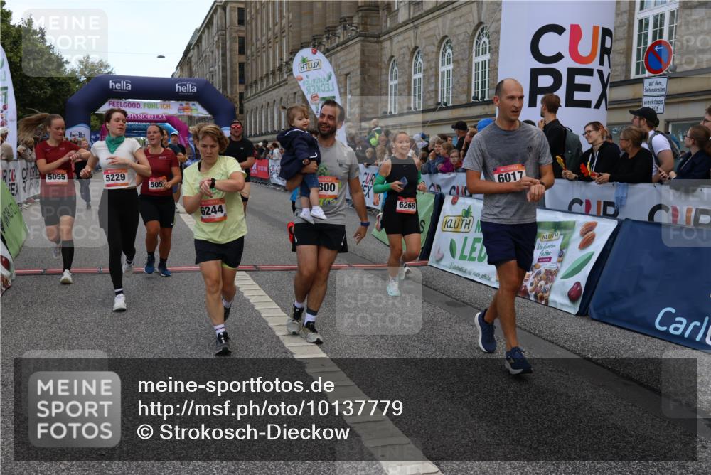 06.09.2026 - CURREX Alsterlauf Strokosch-Dieckow http://msf.ph/oto/10137779 06.09.2026 09:59:49 Ziel 2269, 2660, 2676, 3119, 3120, 3414, 4042, 4209, 4323, 4324, 4498, 4889, 4916, 5055, 5056, 5154, 5229, 5497, 5800, 6017, 6148, 6244, 6268, 8082 meine-sportfotos.de