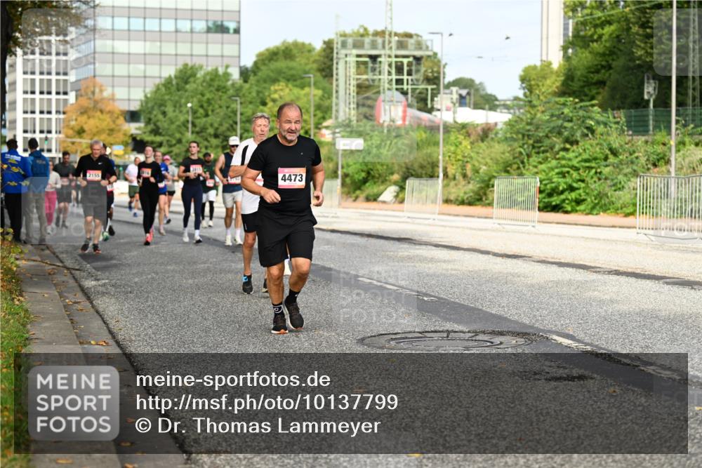 06.09.2026 - CURREX Alsterlauf Dr. Thomas Lammeyer http://msf.ph/oto/10137799 06.09.2026 10:03:44 Laufen 2155, 4473 meine-sportfotos.de