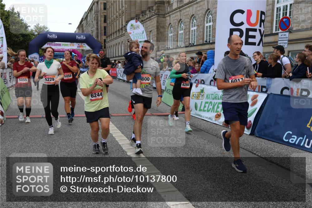 06.09.2026 - CURREX Alsterlauf Strokosch-Dieckow http://msf.ph/oto/10137800 06.09.2026 09:59:49 Ziel 2269, 2660, 2676, 3119, 3120, 3414, 4042, 4209, 4323, 4324, 4498, 4889, 4916, 5055, 5056, 5154, 5229, 5497, 5800, 6017, 6148, 6244, 6268, 8082 meine-sportfotos.de