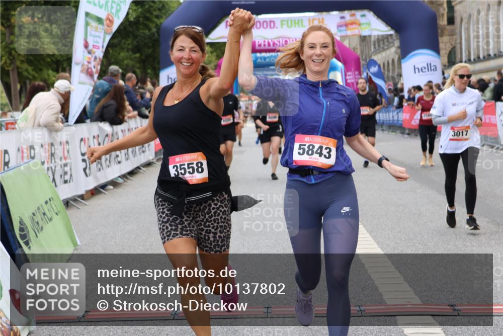 06.09.2026 - CURREX Alsterlauf Strokosch-Dieckow http://msf.ph/oto/10137802 06.09.2026 10:13:51 Ziel 2555, 2560, 2941, 3017, 3558, 3796, 4184, 4416, 5843, 6095, 6096, 8040 meine-sportfotos.de