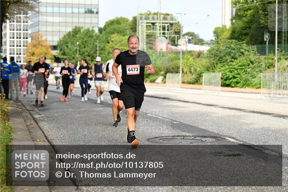 06.09.2026 - CURREX Alsterlauf Dr. Thomas Lammeyer http://msf.ph/oto/10137805 06.09.2026 10:03:45 Laufen 3742, 6, 4473 meine-sportfotos.de