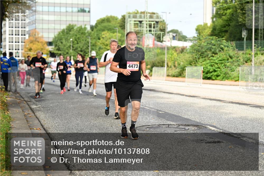 06.09.2026 - CURREX Alsterlauf Dr. Thomas Lammeyer http://msf.ph/oto/10137808 06.09.2026 10:03:45 Laufen 2155, 4473 meine-sportfotos.de