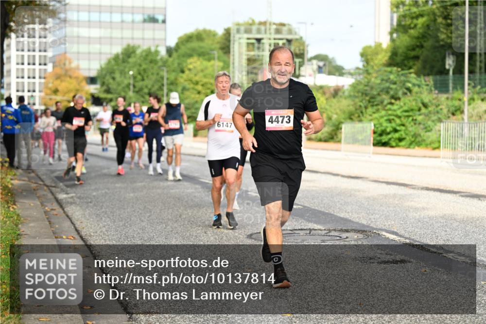 06.09.2026 - CURREX Alsterlauf Dr. Thomas Lammeyer http://msf.ph/oto/10137814 06.09.2026 10:03:46 Laufen 6147, 4473 meine-sportfotos.de