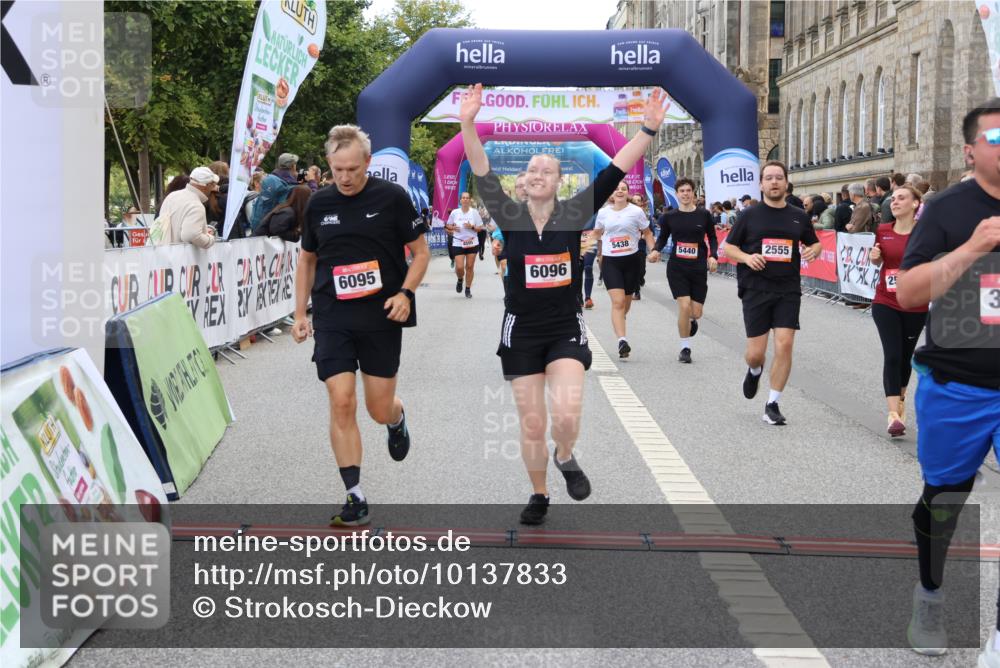 06.09.2026 - CURREX Alsterlauf Strokosch-Dieckow http://msf.ph/oto/10137833 06.09.2026 10:13:55 Ziel 2555, 2560, 2818, 3017, 3510, 3558, 3796, 5438, 5440, 5843, 6095, 6096 meine-sportfotos.de