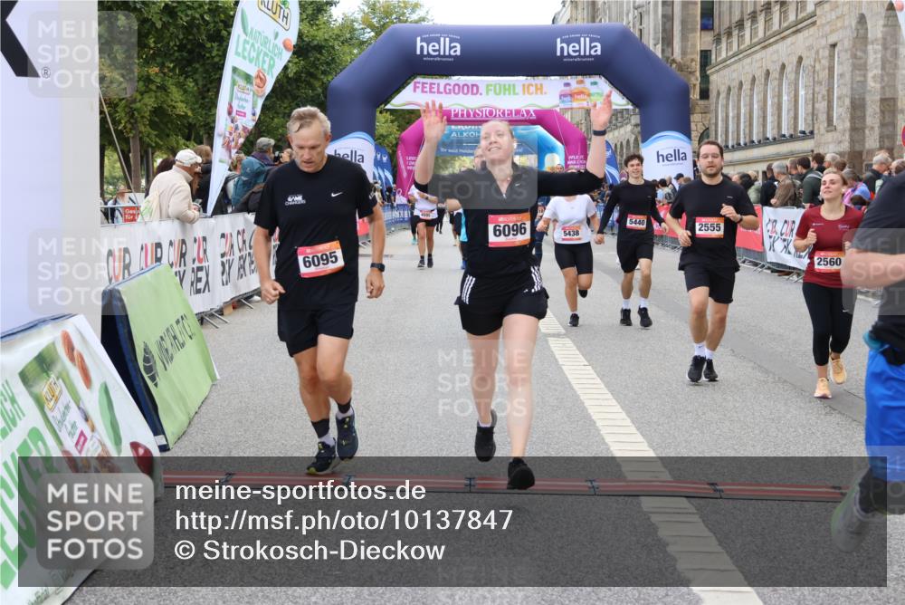 06.09.2026 - CURREX Alsterlauf Strokosch-Dieckow http://msf.ph/oto/10137847 06.09.2026 10:13:55 Ziel 2555, 2560, 2818, 3017, 3510, 3558, 3796, 5438, 5440, 5843, 6095, 6096 meine-sportfotos.de