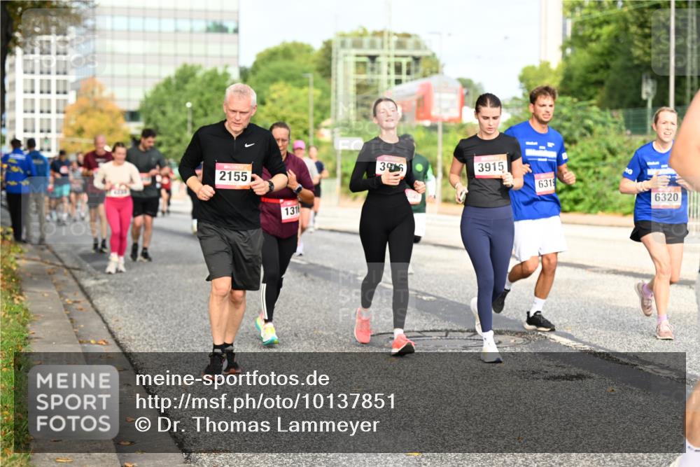 06.09.2026 - CURREX Alsterlauf Dr. Thomas Lammeyer http://msf.ph/oto/10137851 06.09.2026 10:03:51 Laufen 2155, 131, 396, 3915, 6319, 6320 meine-sportfotos.de