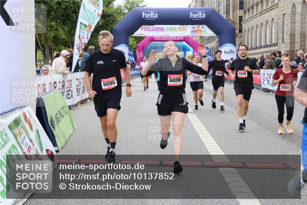 06.09.2026 - CURREX Alsterlauf Strokosch-Dieckow http://msf.ph/oto/10137852 06.09.2026 10:13:55 Ziel 2555, 2560, 2818, 3017, 3510, 3558, 3796, 5438, 5440, 5843, 6095, 6096 meine-sportfotos.de
