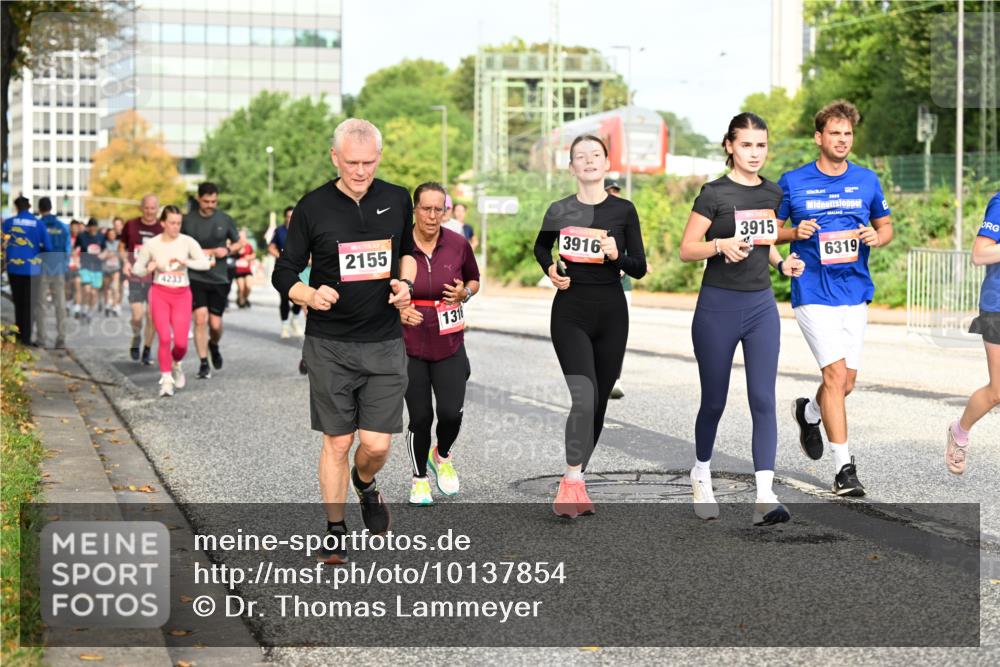 06.09.2026 - CURREX Alsterlauf Dr. Thomas Lammeyer http://msf.ph/oto/10137854 06.09.2026 10:03:51 Laufen 4233, 2155, 1316, 3916, 3915, 6319 meine-sportfotos.de