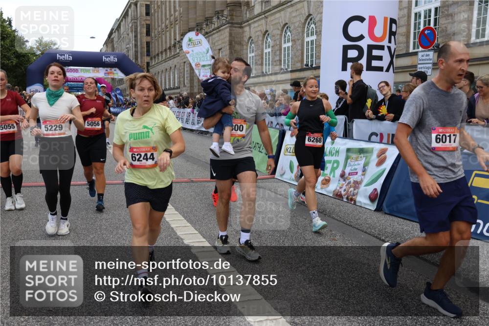 06.09.2026 - CURREX Alsterlauf Strokosch-Dieckow http://msf.ph/oto/10137855 06.09.2026 09:59:49 Ziel 2269, 2660, 2676, 3119, 3120, 3414, 4042, 4209, 4323, 4324, 4498, 4889, 4916, 5055, 5056, 5154, 5229, 5497, 5800, 6017, 6148, 6244, 6268, 8082 meine-sportfotos.de