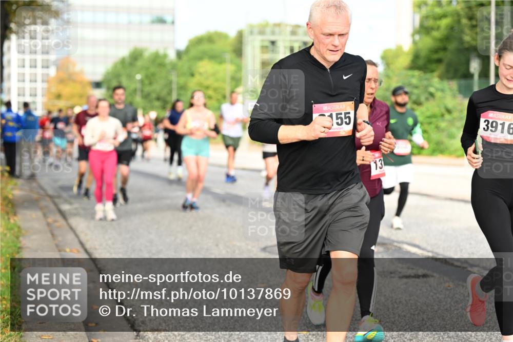 06.09.2026 - CURREX Alsterlauf Dr. Thomas Lammeyer http://msf.ph/oto/10137869 06.09.2026 10:03:53 Laufen 155, 13, 3916 meine-sportfotos.de