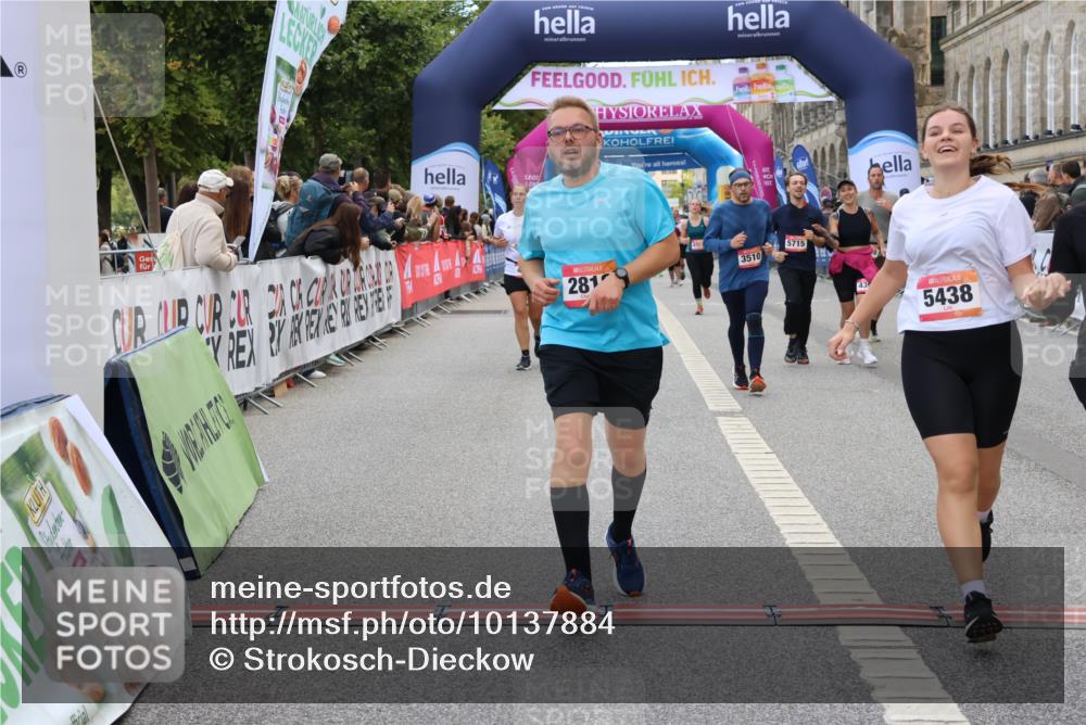 06.09.2026 - CURREX Alsterlauf Strokosch-Dieckow http://msf.ph/oto/10137884 06.09.2026 10:13:57 Ziel 2555, 2560, 2818, 3017, 3510, 3558, 3796, 4398, 4595, 4596, 5438, 5440, 5715, 5843, 6095, 6096, 6289 meine-sportfotos.de