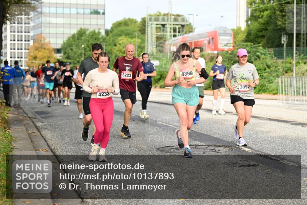 06.09.2026 - CURREX Alsterlauf Dr. Thomas Lammeyer http://msf.ph/oto/10137893 06.09.2026 10:03:55 Laufen 4233, 6223, 4399, 208, 36, 66, 3092 meine-sportfotos.de
