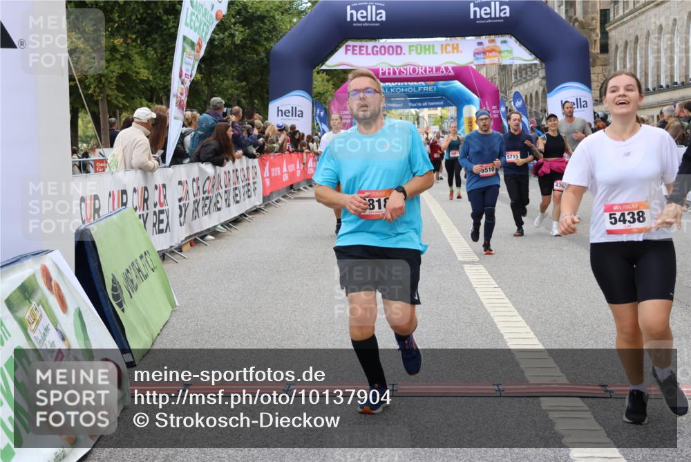 06.09.2026 - CURREX Alsterlauf Strokosch-Dieckow http://msf.ph/oto/10137904 06.09.2026 10:13:58 Ziel 2555, 2560, 2818, 3017, 3510, 3796, 4398, 4595, 4596, 5438, 5440, 5715, 6095, 6096, 6289 meine-sportfotos.de