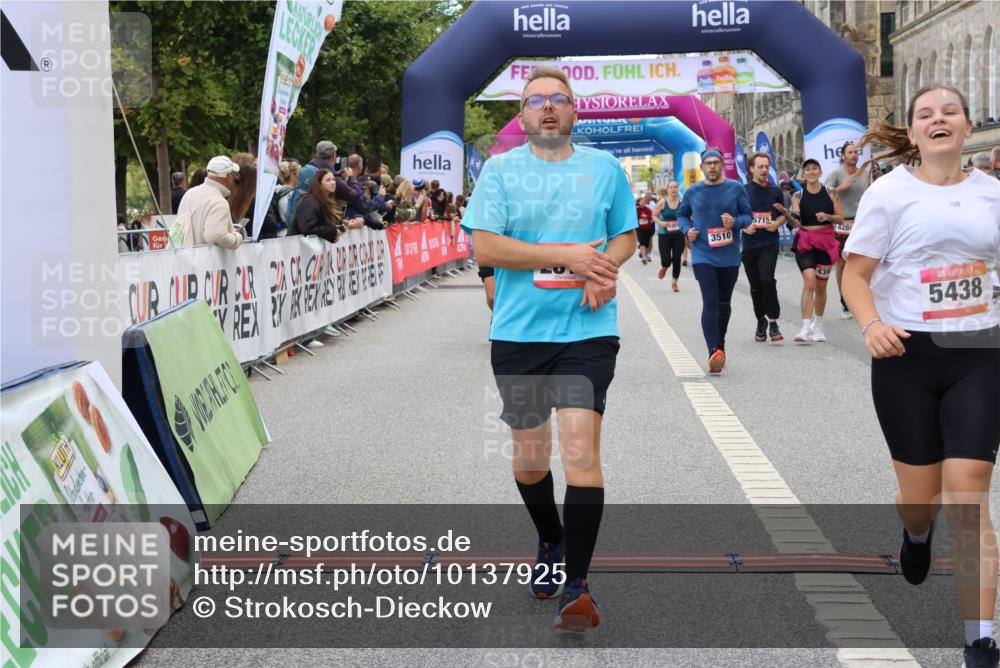 06.09.2026 - CURREX Alsterlauf Strokosch-Dieckow http://msf.ph/oto/10137925 06.09.2026 10:13:58 Ziel 2555, 2560, 2818, 3017, 3510, 3796, 4398, 4595, 4596, 5438, 5440, 5715, 6095, 6096, 6289 meine-sportfotos.de