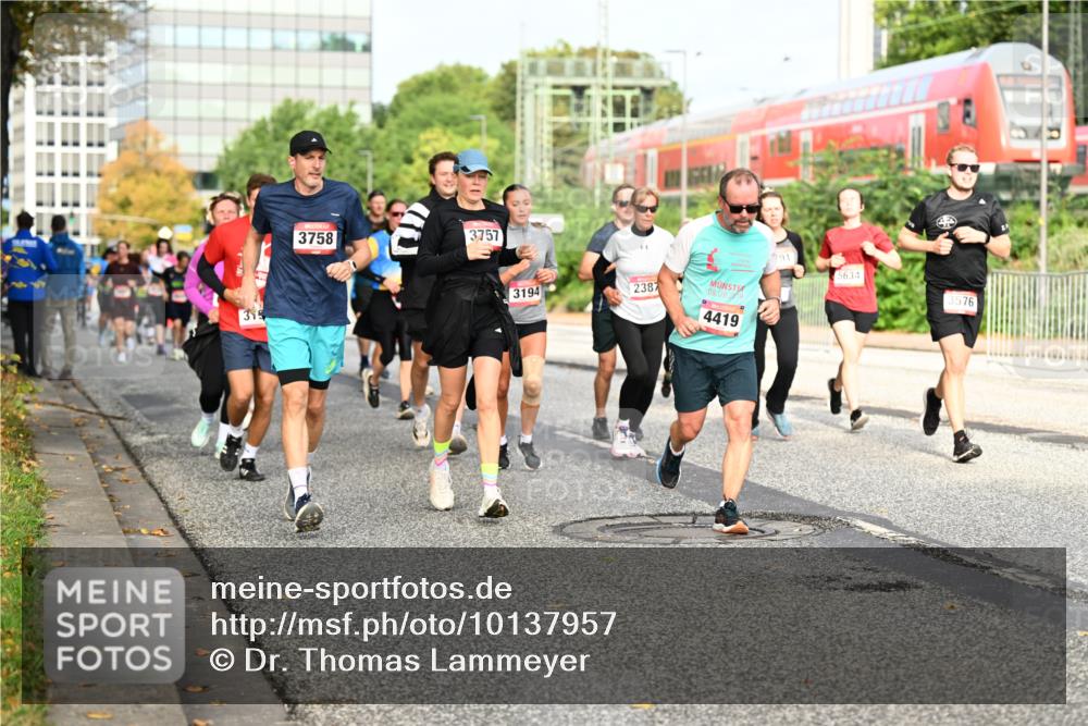 06.09.2026 - CURREX Alsterlauf Dr. Thomas Lammeyer http://msf.ph/oto/10137957 06.09.2026 10:04:02 Laufen 315, 3758, 3757, 3194, 2387, 08, 09, 219, 4419, 91, 5634, 3576 meine-sportfotos.de
