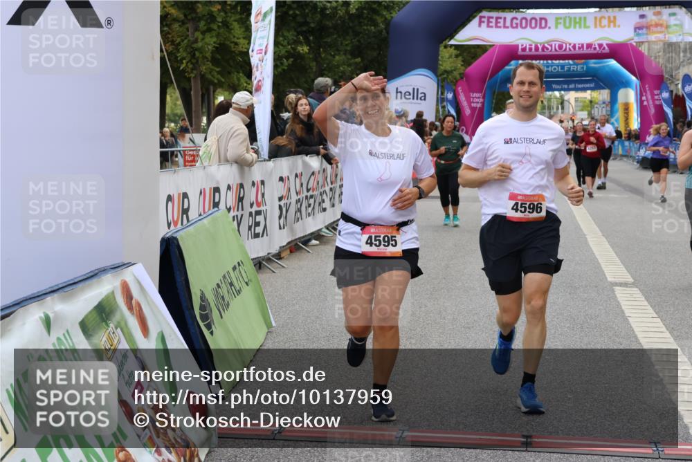 06.09.2026 - CURREX Alsterlauf Strokosch-Dieckow http://msf.ph/oto/10137959 06.09.2026 10:14:02 Ziel 2555, 2560, 2818, 2866, 2867, 3510, 4398, 4595, 4596, 4981, 5438, 5440, 5715, 6289 meine-sportfotos.de