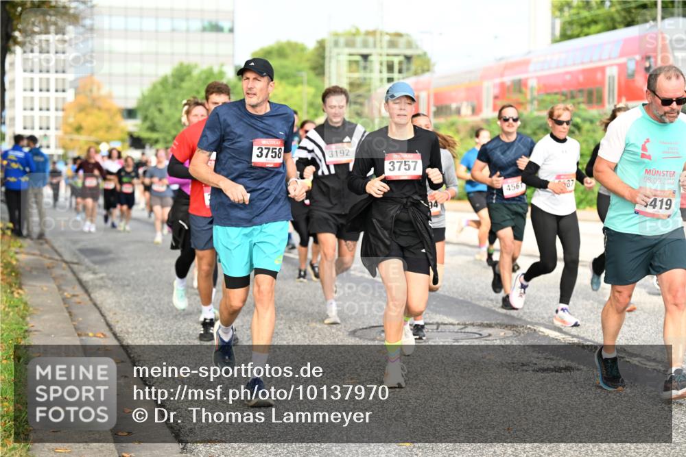 06.09.2026 - CURREX Alsterlauf Dr. Thomas Lammeyer http://msf.ph/oto/10137970 06.09.2026 10:04:03 Laufen 3758, 3192, 3757, 4561, 94, 537, 8, 2019, 419 meine-sportfotos.de