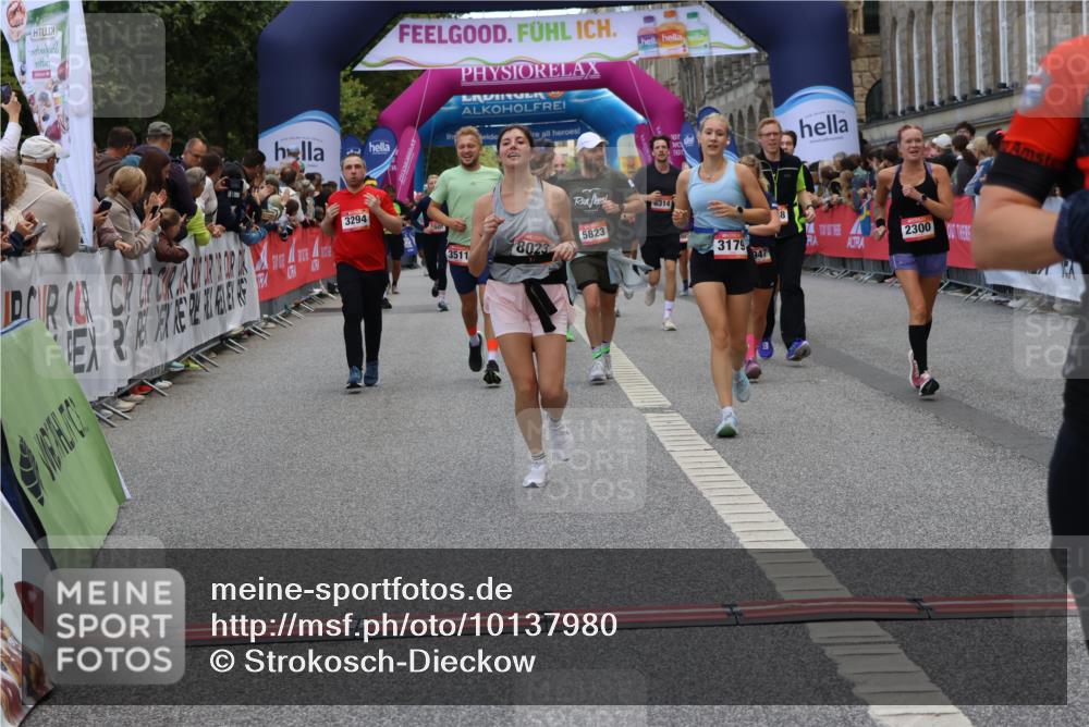 06.09.2026 - CURREX Alsterlauf Strokosch-Dieckow http://msf.ph/oto/10137980 06.09.2026 10:00:01 Ziel 2136, 2238, 2300, 2528, 2686, 2743, 2947, 3179, 3268, 3294, 3511, 3801, 4180, 4237, 4424, 4739, 5267, 5377, 5501, 5823, 8023, 8082, 8314 meine-sportfotos.de