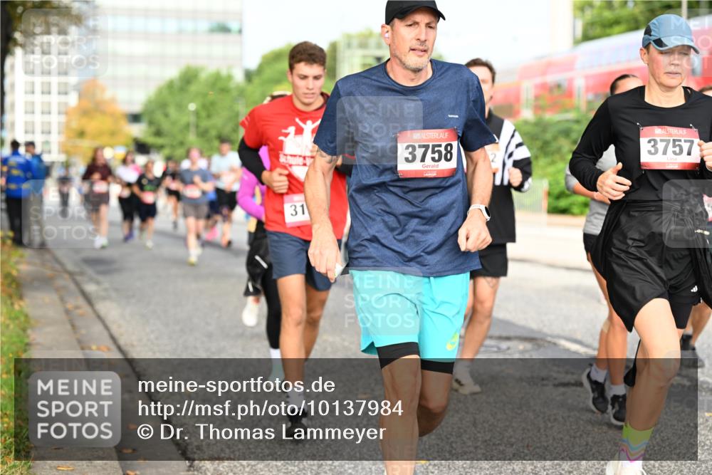 06.09.2026 - CURREX Alsterlauf Dr. Thomas Lammeyer http://msf.ph/oto/10137984 06.09.2026 10:04:04 Laufen 31, 3758, 3757 meine-sportfotos.de