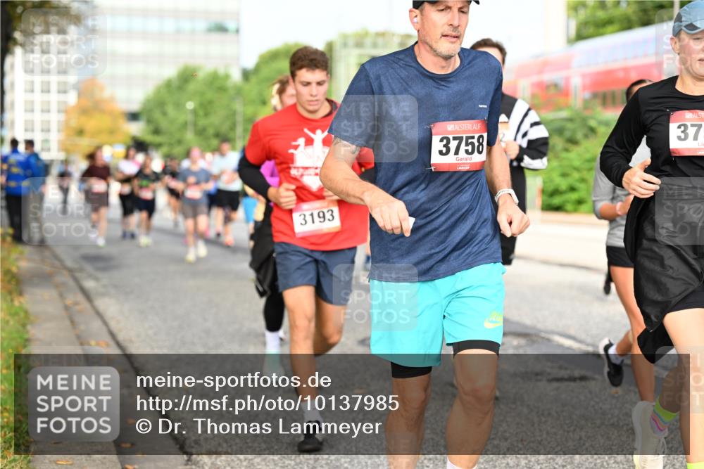 06.09.2026 - CURREX Alsterlauf Dr. Thomas Lammeyer http://msf.ph/oto/10137985 06.09.2026 10:04:04 Laufen 3193, 3758, 37 meine-sportfotos.de