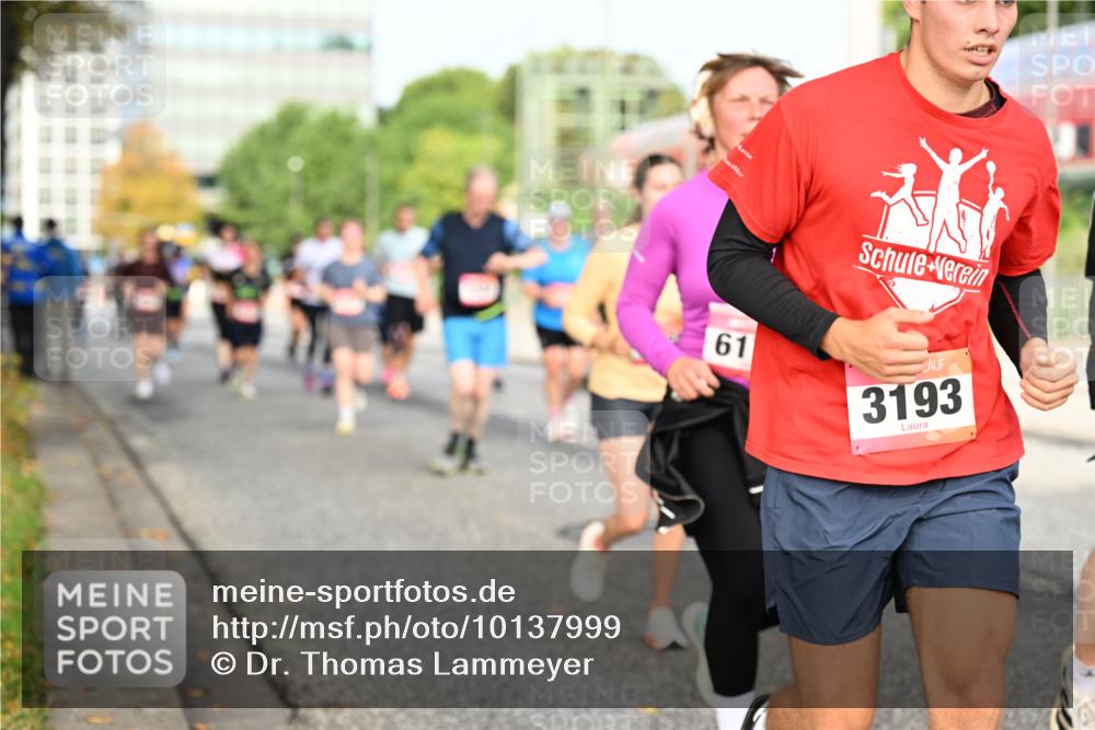 06.09.2026 - CURREX Alsterlauf Dr. Thomas Lammeyer http://msf.ph/oto/10137999 06.09.2026 10:04:05 Laufen 61, 3193 meine-sportfotos.de
