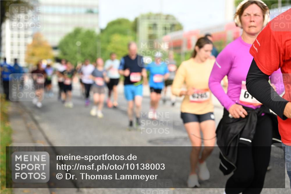06.09.2026 - CURREX Alsterlauf Dr. Thomas Lammeyer http://msf.ph/oto/10138003 06.09.2026 10:04:06 Laufen 6 meine-sportfotos.de