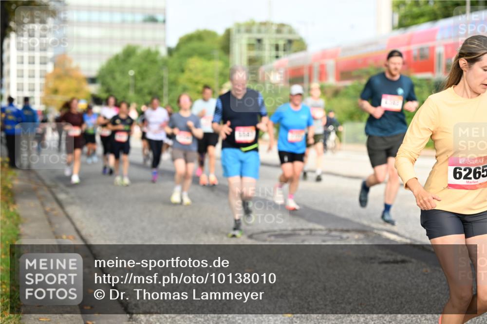 06.09.2026 - CURREX Alsterlauf Dr. Thomas Lammeyer http://msf.ph/oto/10138010 06.09.2026 10:04:06 Laufen 6265 meine-sportfotos.de
