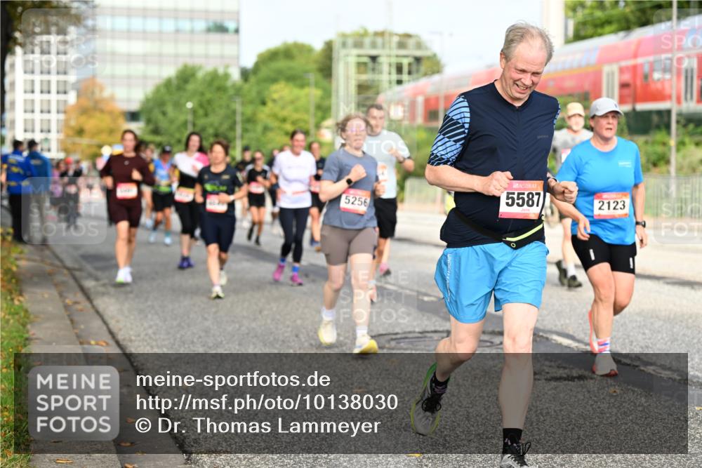 06.09.2026 - CURREX Alsterlauf Dr. Thomas Lammeyer http://msf.ph/oto/10138030 06.09.2026 10:04:08 Laufen 5256, 5587, 2123 meine-sportfotos.de