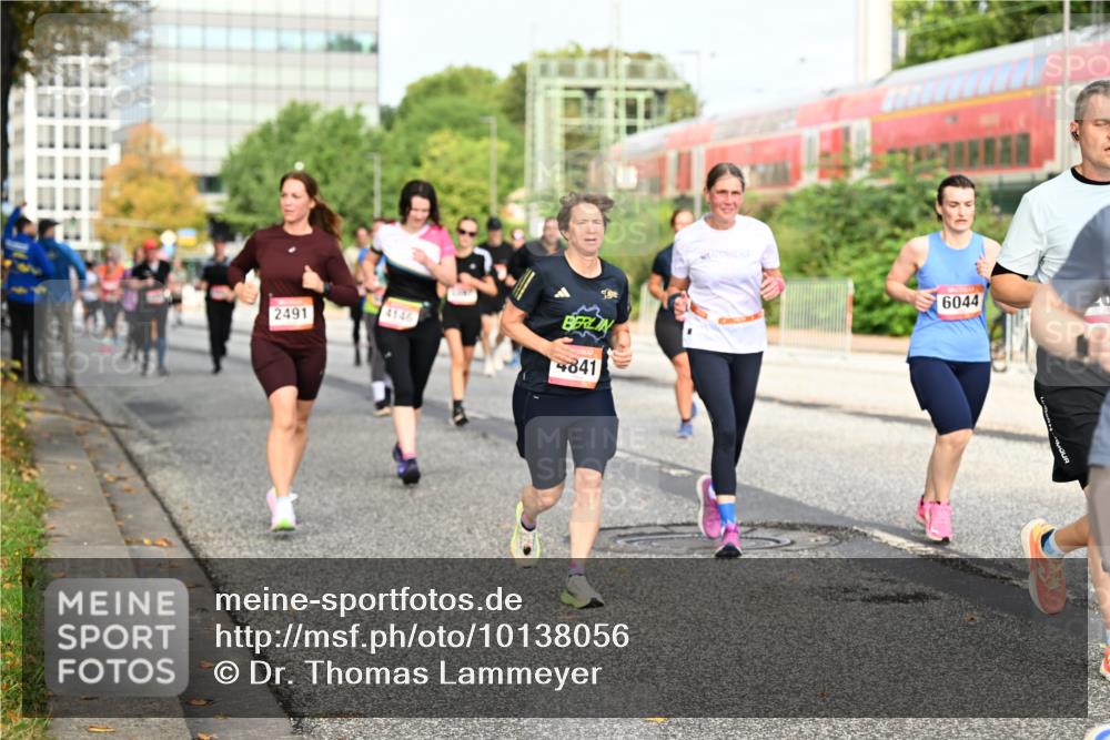 06.09.2026 - CURREX Alsterlauf Dr. Thomas Lammeyer http://msf.ph/oto/10138056 06.09.2026 10:04:11 Laufen 4146, 2491, 4841, 6044 meine-sportfotos.de