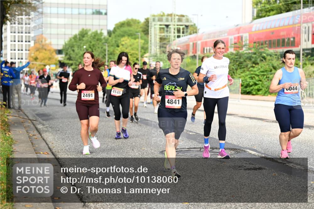 06.09.2026 - CURREX Alsterlauf Dr. Thomas Lammeyer http://msf.ph/oto/10138060 06.09.2026 10:04:11 Laufen 2491, 4146, 659, 4841, 044 meine-sportfotos.de