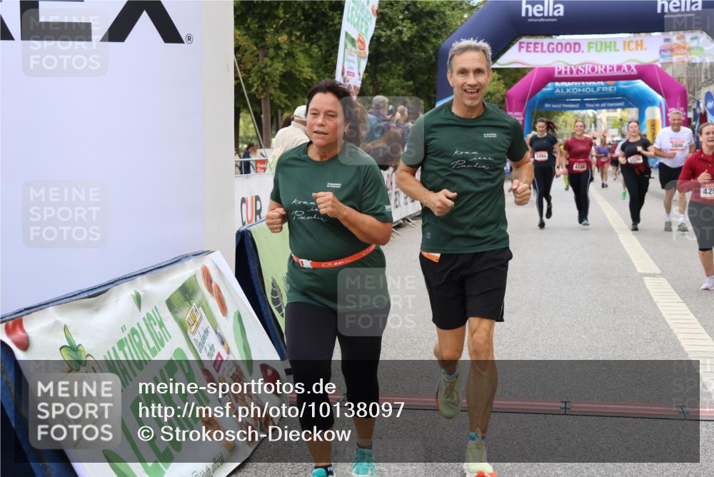 06.09.2026 - CURREX Alsterlauf Strokosch-Dieckow http://msf.ph/oto/10138097 06.09.2026 10:14:08 Ziel 2800, 2866, 2867, 3494, 3992, 3993, 4109, 4253, 4398, 4595, 4596, 4981, 5506, 5715, 6289 meine-sportfotos.de
