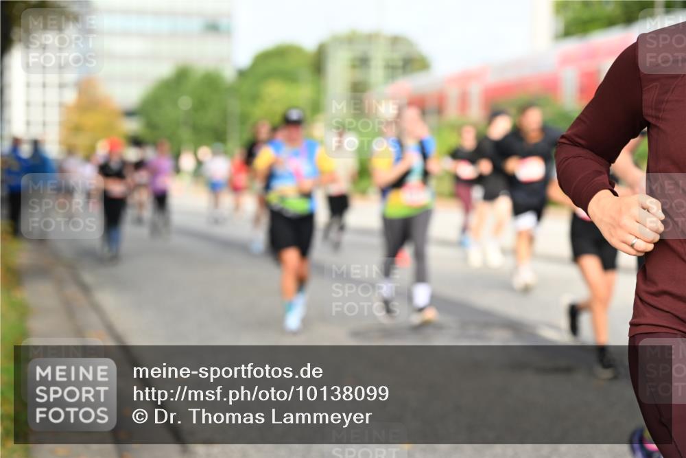 06.09.2026 - CURREX Alsterlauf Dr. Thomas Lammeyer http://msf.ph/oto/10138099 06.09.2026 10:04:14 Laufen  meine-sportfotos.de
