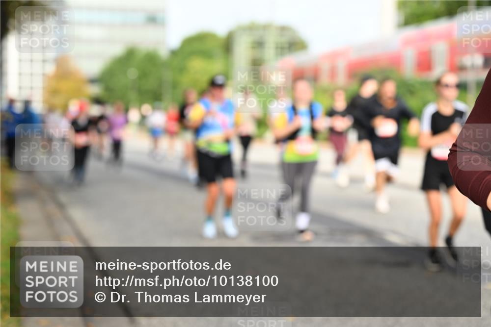 06.09.2026 - CURREX Alsterlauf Dr. Thomas Lammeyer http://msf.ph/oto/10138100 06.09.2026 10:04:14 Laufen  meine-sportfotos.de