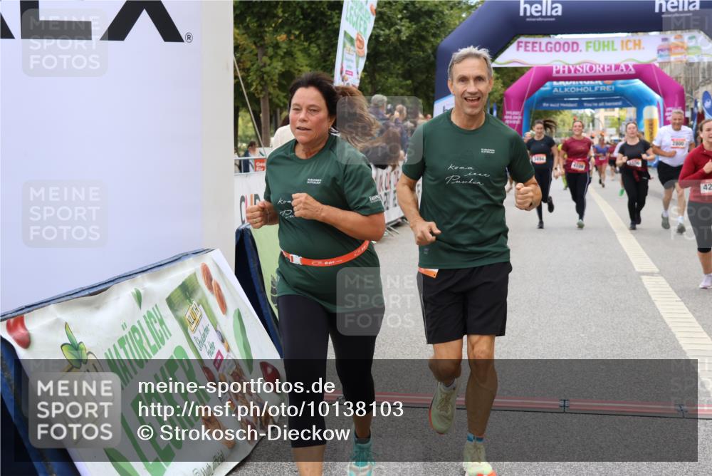 06.09.2026 - CURREX Alsterlauf Strokosch-Dieckow http://msf.ph/oto/10138103 06.09.2026 10:14:08 Ziel 2800, 2866, 2867, 3494, 3992, 3993, 4109, 4253, 4398, 4595, 4596, 4981, 5506, 5715, 6289 meine-sportfotos.de