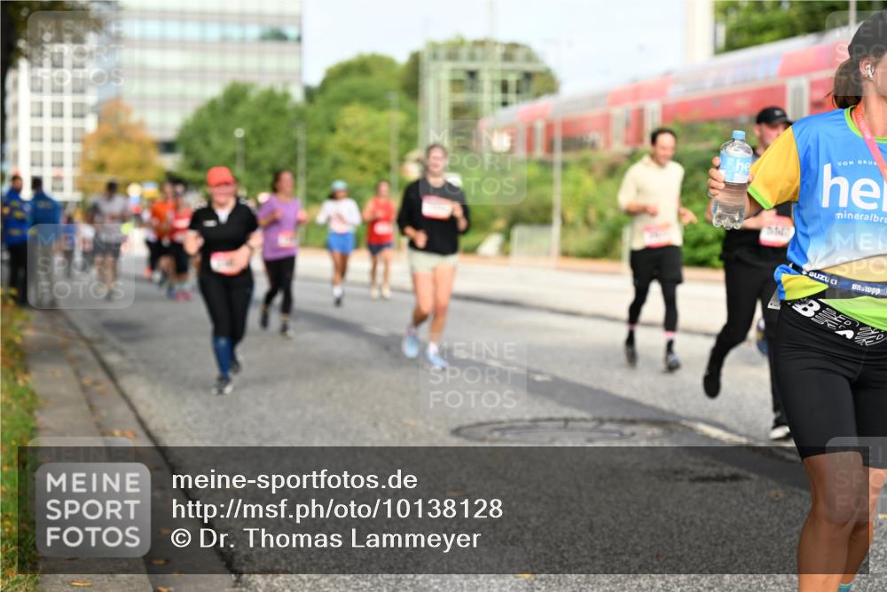 06.09.2026 - CURREX Alsterlauf Dr. Thomas Lammeyer http://msf.ph/oto/10138128 06.09.2026 10:04:17 Laufen  meine-sportfotos.de