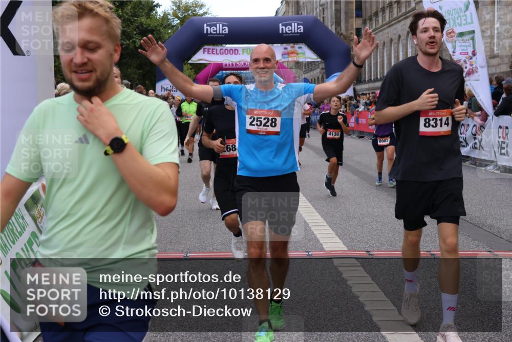 06.09.2026 - CURREX Alsterlauf Strokosch-Dieckow http://msf.ph/oto/10138129 06.09.2026 10:00:07 Ziel 2136, 2300, 2528, 2686, 2743, 2947, 3179, 3268, 3294, 3364, 3511, 4136, 4180, 4237, 4407, 4424, 5472, 5501, 5738, 5741, 5823, 6254, 8002, 8023, 8035, 8314 meine-sportfotos.de