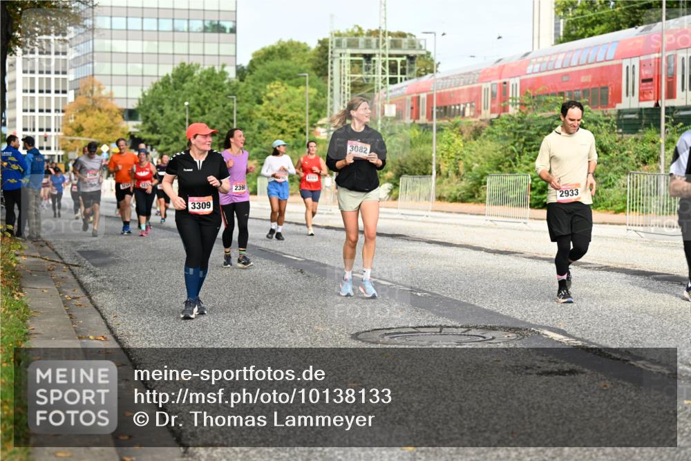 06.09.2026 - CURREX Alsterlauf Dr. Thomas Lammeyer http://msf.ph/oto/10138133 06.09.2026 10:04:17 Laufen 3309, 2390, 4169, 3082, 2933 meine-sportfotos.de