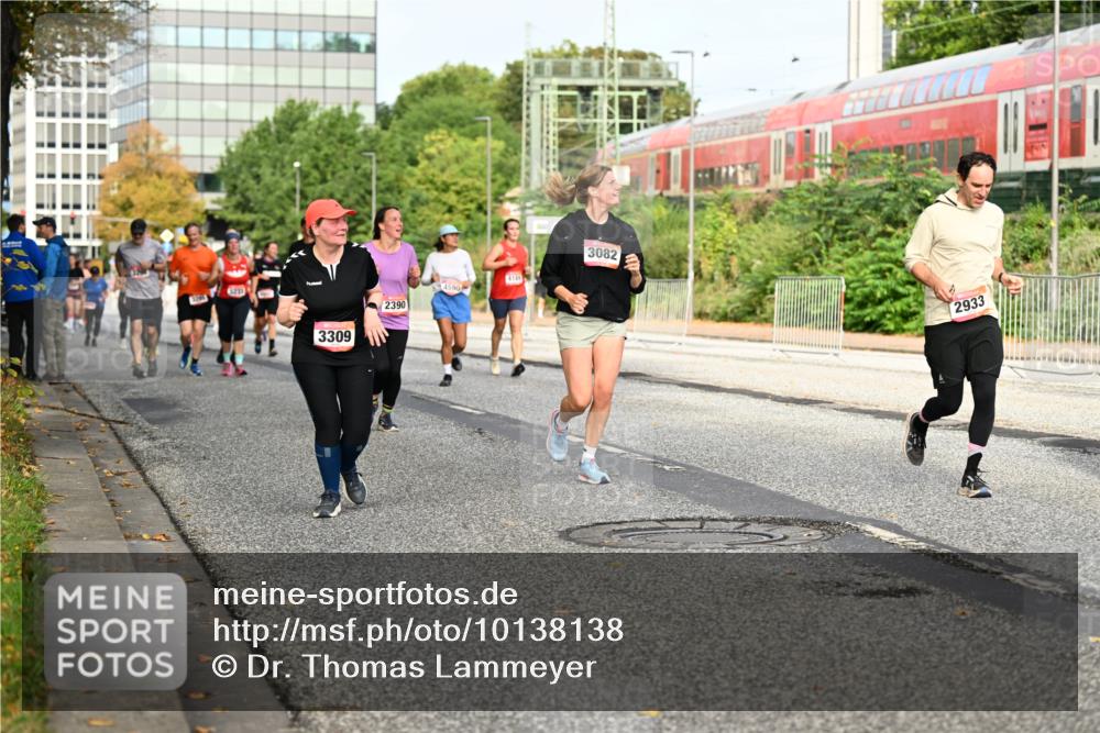 06.09.2026 - CURREX Alsterlauf Dr. Thomas Lammeyer http://msf.ph/oto/10138138 06.09.2026 10:04:18 Laufen 3309, 2390, 4590, 3082, 2933 meine-sportfotos.de