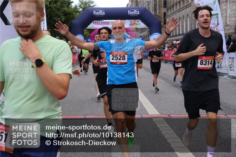 06.09.2026 - CURREX Alsterlauf Strokosch-Dieckow http://msf.ph/oto/10138143 06.09.2026 10:00:07 Ziel 2136, 2300, 2528, 2686, 2743, 2947, 3179, 3268, 3294, 3364, 3511, 4136, 4180, 4237, 4407, 4424, 5472, 5501, 5738, 5741, 5823, 6254, 8002, 8023, 8035, 8314 meine-sportfotos.de