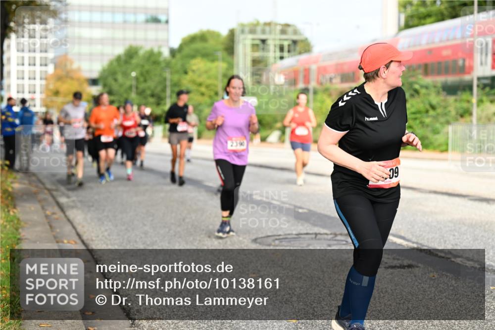 06.09.2026 - CURREX Alsterlauf Dr. Thomas Lammeyer http://msf.ph/oto/10138161 06.09.2026 10:04:20 Laufen 2390, 09 meine-sportfotos.de