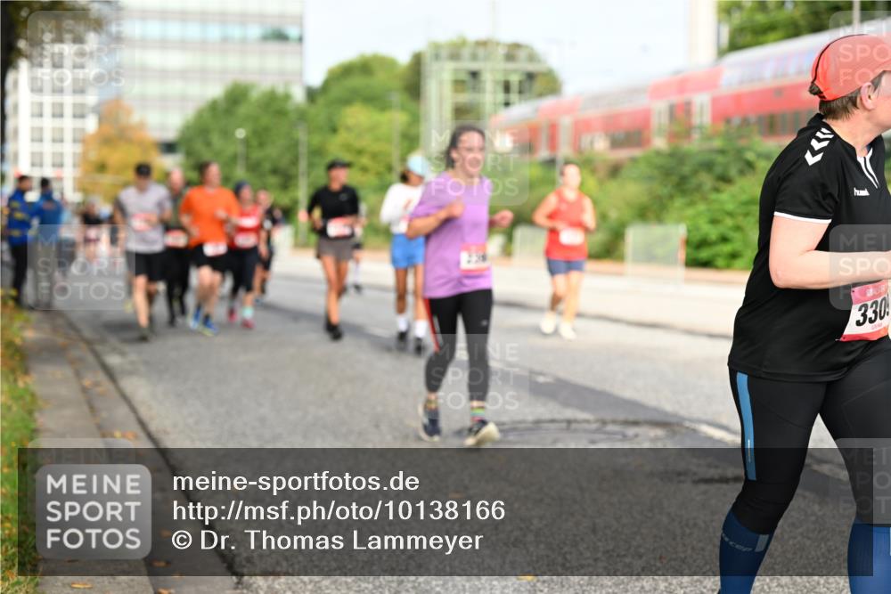 06.09.2026 - CURREX Alsterlauf Dr. Thomas Lammeyer http://msf.ph/oto/10138166 06.09.2026 10:04:21 Laufen 330 meine-sportfotos.de