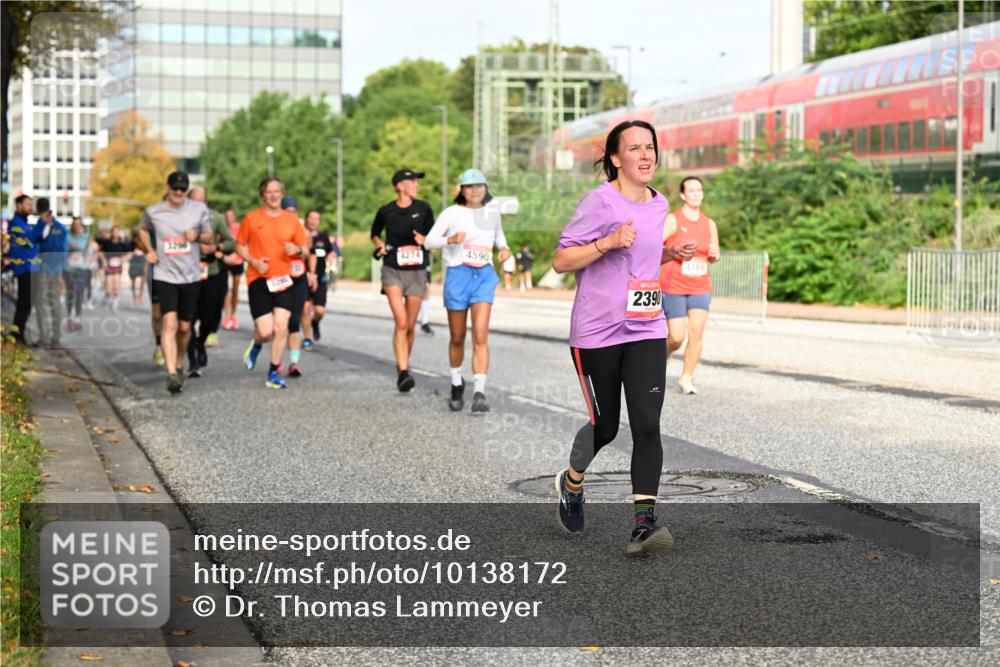 06.09.2026 - CURREX Alsterlauf Dr. Thomas Lammeyer http://msf.ph/oto/10138172 06.09.2026 10:04:21 Laufen 4274, 4590, 2390 meine-sportfotos.de