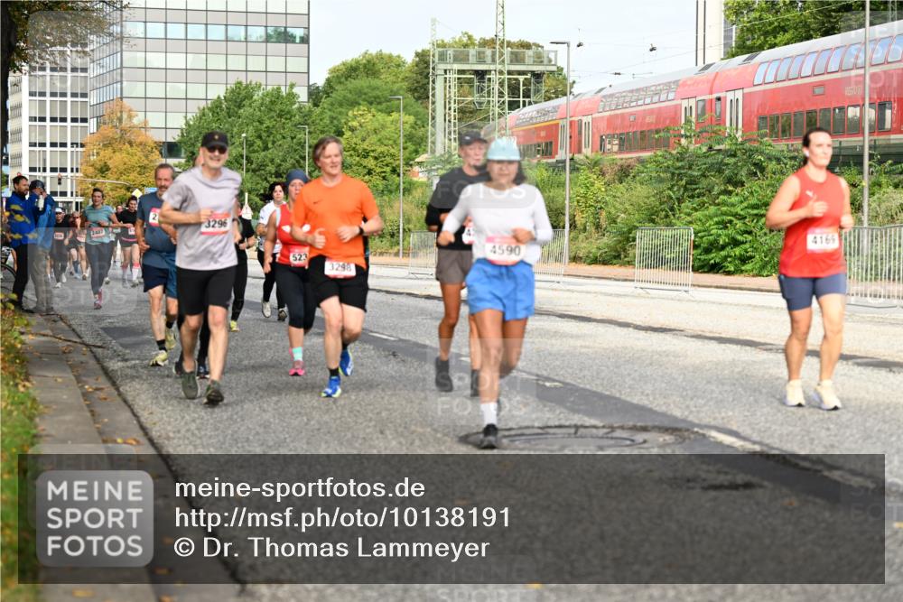 06.09.2026 - CURREX Alsterlauf Dr. Thomas Lammeyer http://msf.ph/oto/10138191 06.09.2026 10:04:23 Laufen 3296, 2407, 2035, 4169, 4590, 523, 3298 meine-sportfotos.de