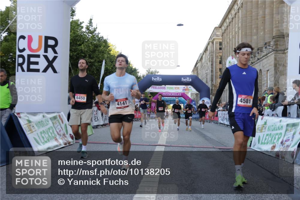 06.09.2026 - CURREX Alsterlauf Yannick Fuchs http://msf.ph/oto/10138205 06.09.2026 09:45:34 Ziel 2101, 2111, 2170, 2406, 2615, 2673, 3146, 3149, 3259, 3615, 4141, 4581, 5699, 5805, 5988, 6013, 6450, 8192 meine-sportfotos.de