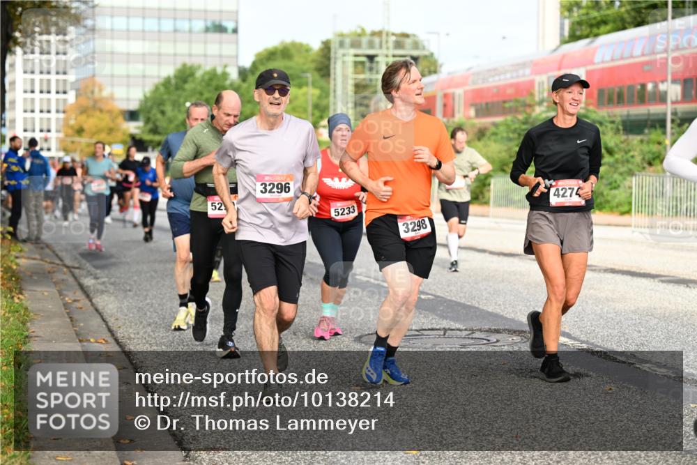 06.09.2026 - CURREX Alsterlauf Dr. Thomas Lammeyer http://msf.ph/oto/10138214 06.09.2026 10:04:25 Laufen 52, 3296, 5233, 3298, 4274 meine-sportfotos.de